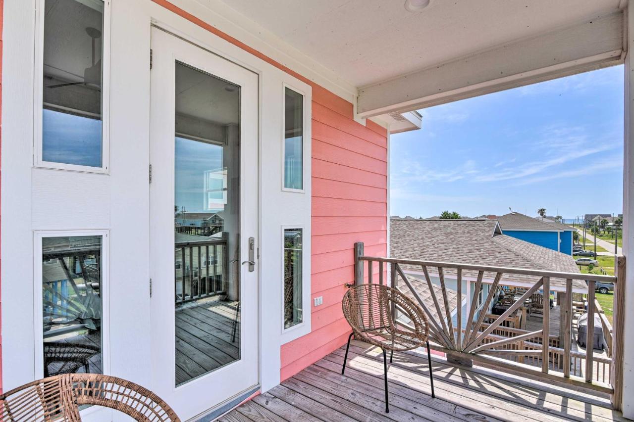 Chic Crystal Beach Escape With Deck - Walk To Beach! Bolivar Peninsula Zewnętrze zdjęcie