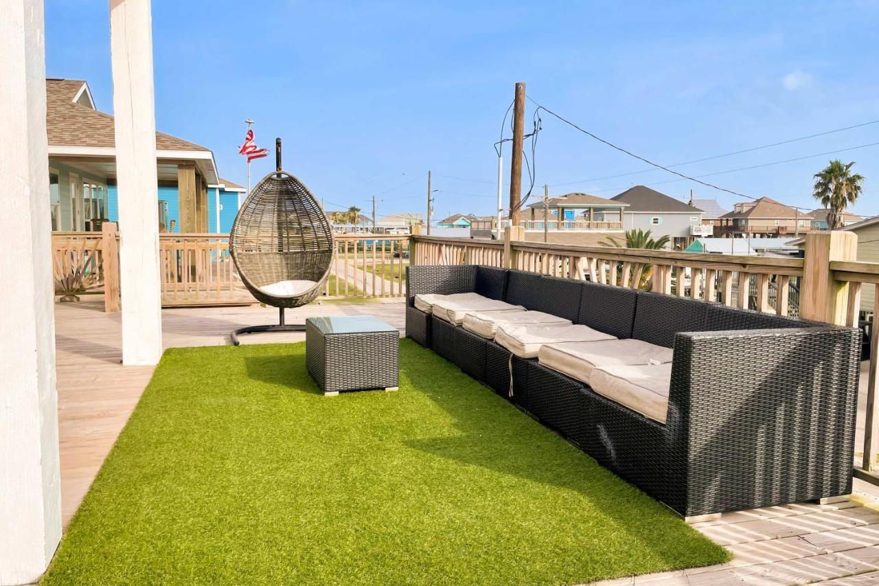 Chic Crystal Beach Escape With Deck - Walk To Beach! Bolivar Peninsula Zewnętrze zdjęcie